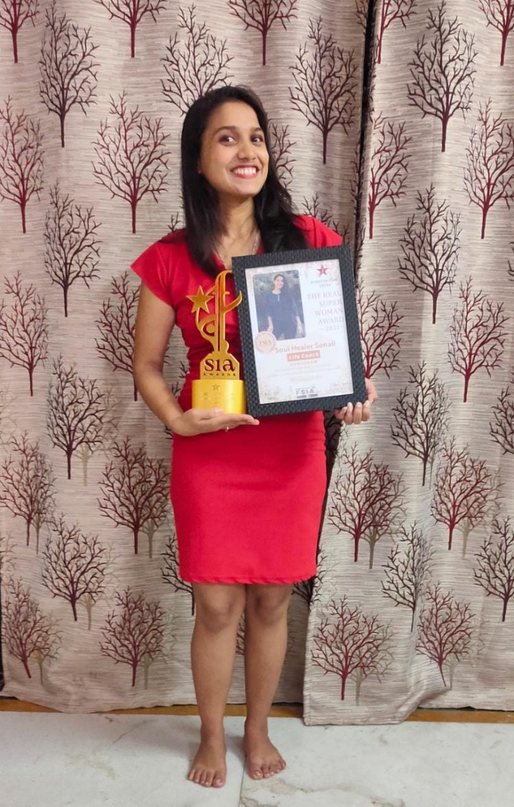 Soul Healer Sonali Srivastava Receives Best Life Coach Award in Gurugram at Super Women's Awards 2023