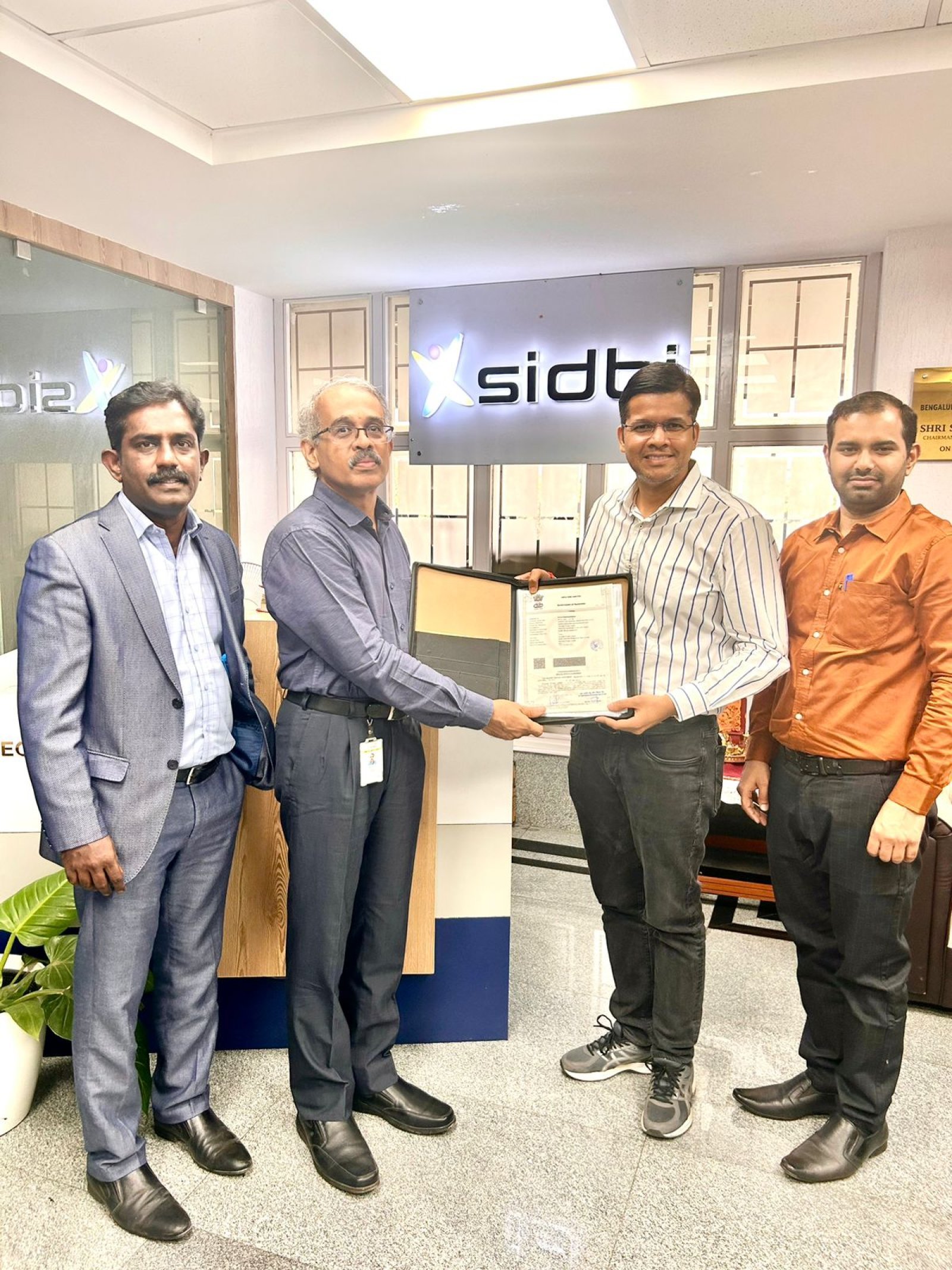 SIDBI partners with Fintech Platform KarmaLife for micro loans to Gig Workers